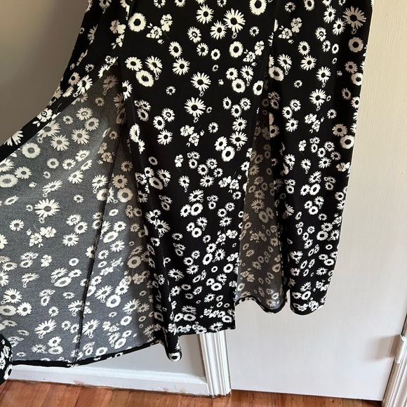 Candies Maxi Dress - Picture 2 of 5